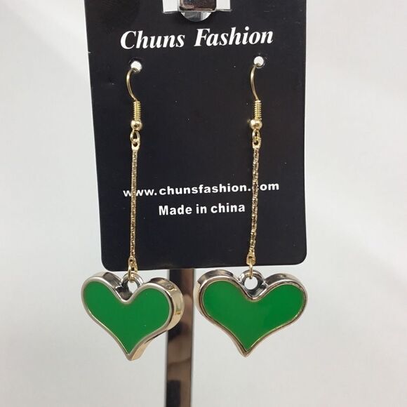 Lightweight Heart Dangle Earrings (H15) - Picture 2 of 6